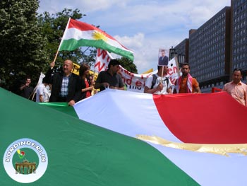 Protest kurdi surya